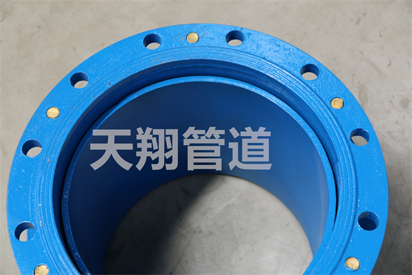 ��������s���^