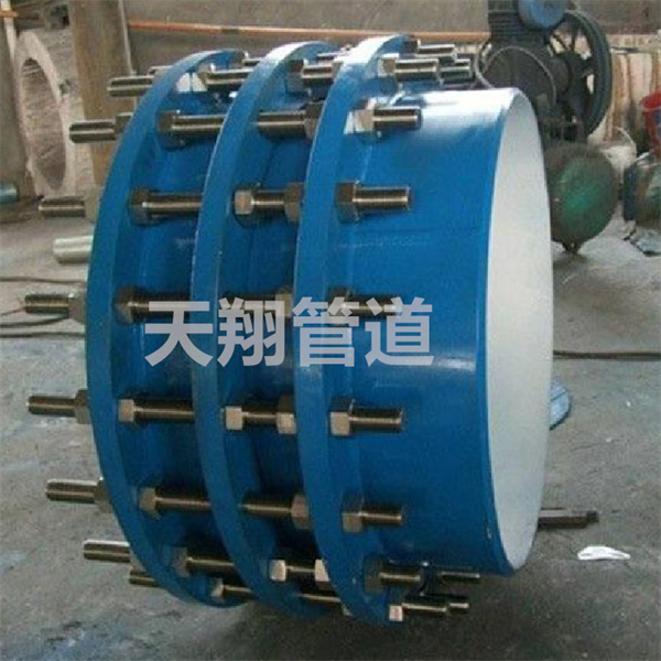 ���������s���^